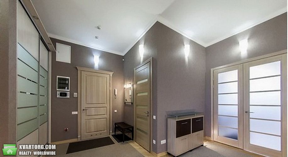 Rent out 3-room apartment. Киев,  Лютеранская — photo 8