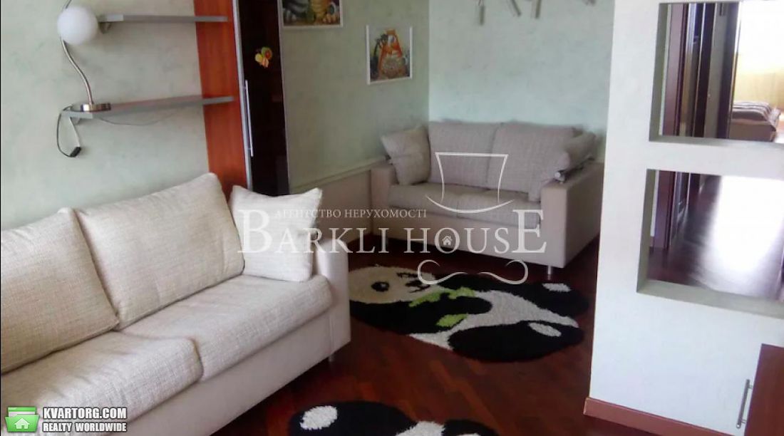 Rent out 3-room apartment. Киев,  Салютная — photo 3