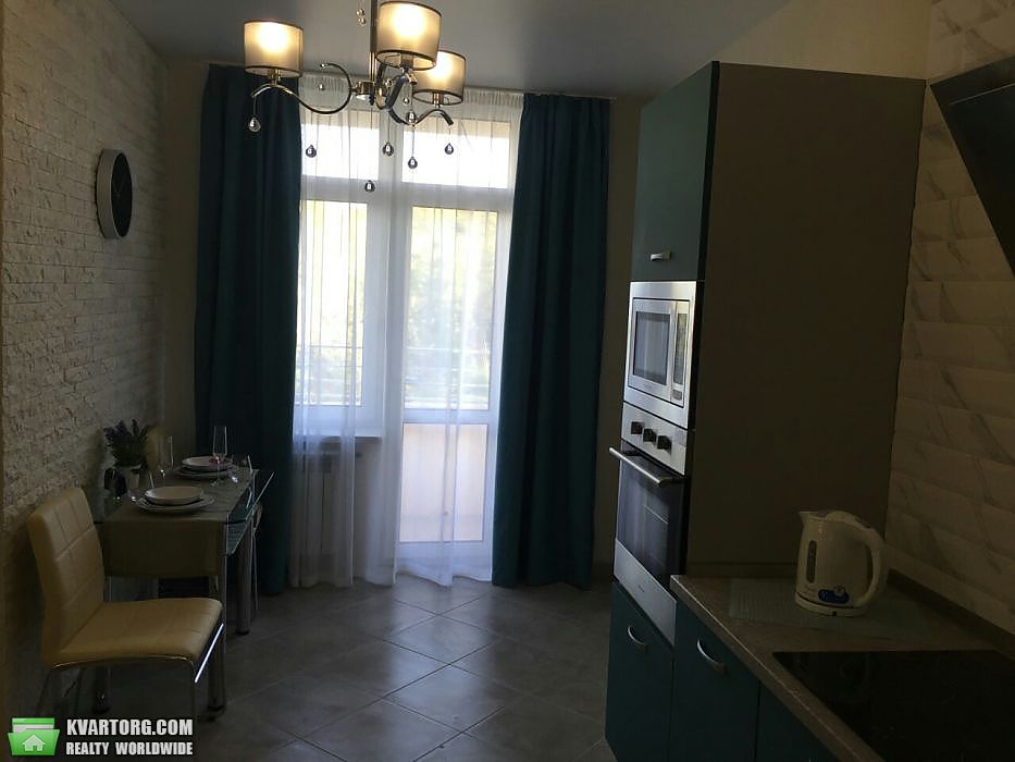 Rent out 2-room apartment. Киев,  Правды пр — photo 7