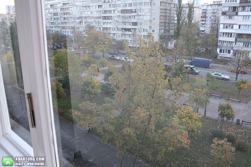 Rent out 1-room apartment. Киев,  Бучмы — photo 10