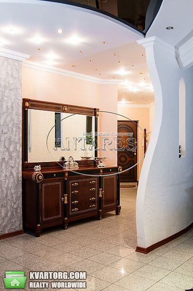 Rent out 3-room apartment. Киев, Старонаводницкая — photo 3