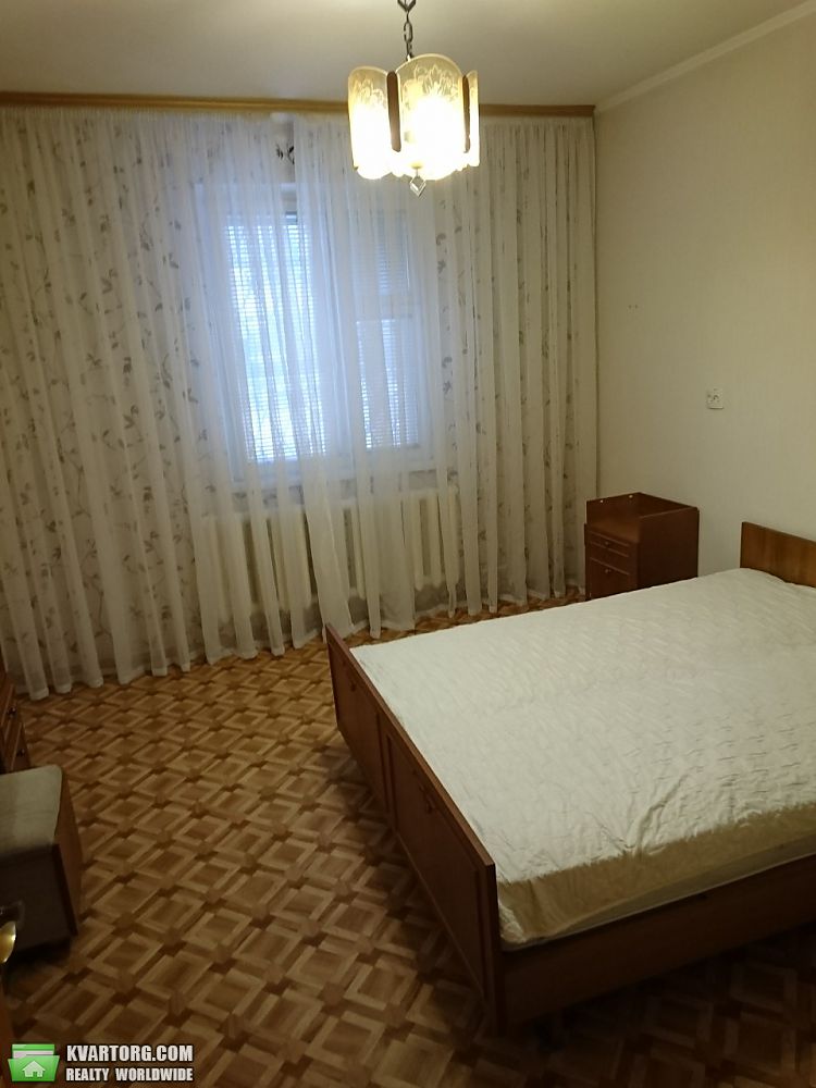 Rent out 2-room apartment. Киев,  Вишняковская — photo 5