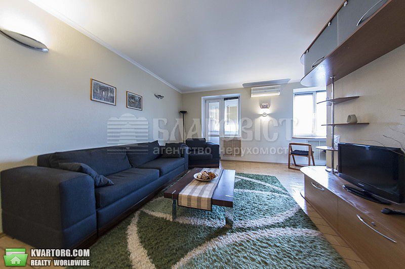 Rent out 3-room apartment. Киев, Сичевых Стрельцов — photo 1