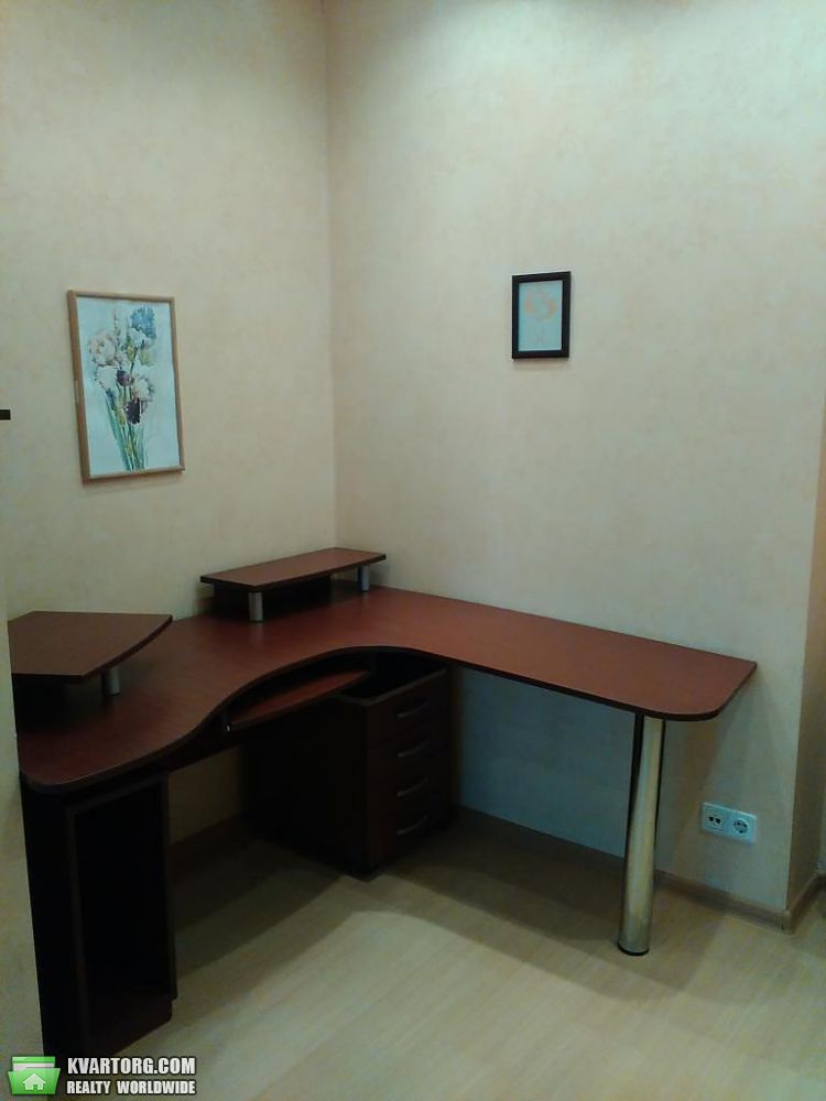 Rent out 2-room apartment. Киев,  Леси Украинки бул — photo 8