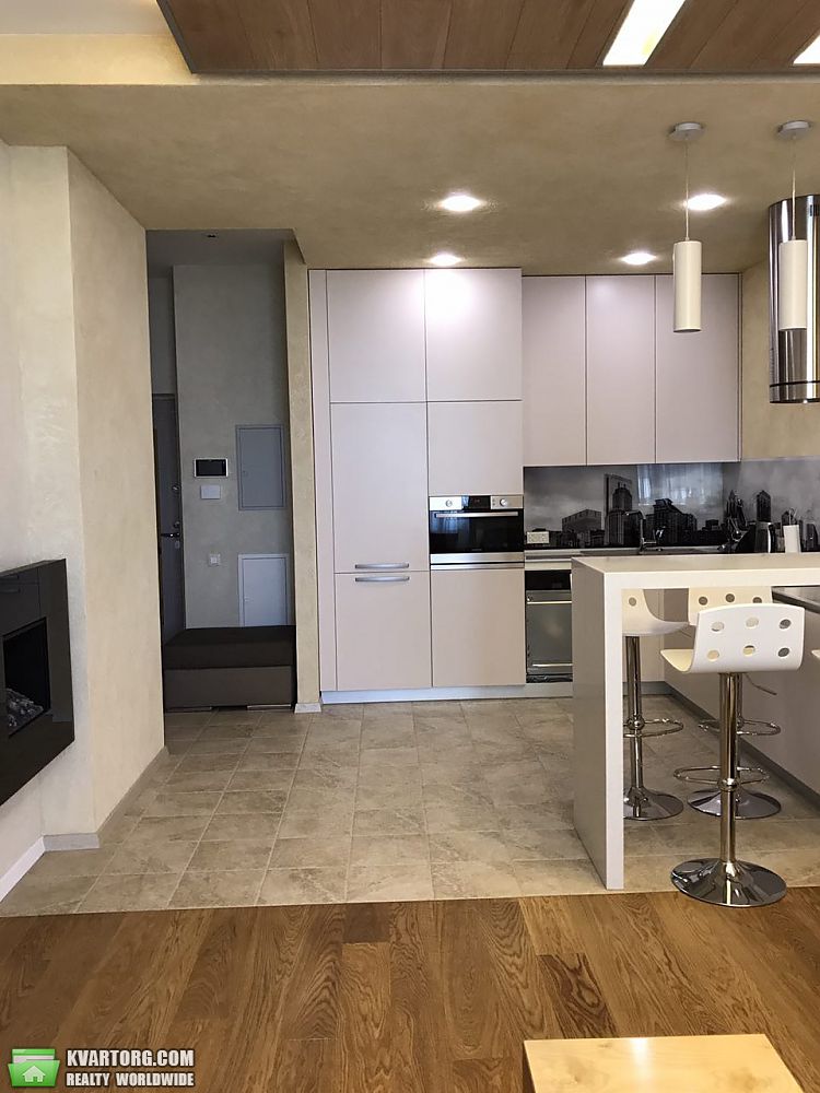 Rent out 2-room apartment. Киев,  Драгомирова — photo 1