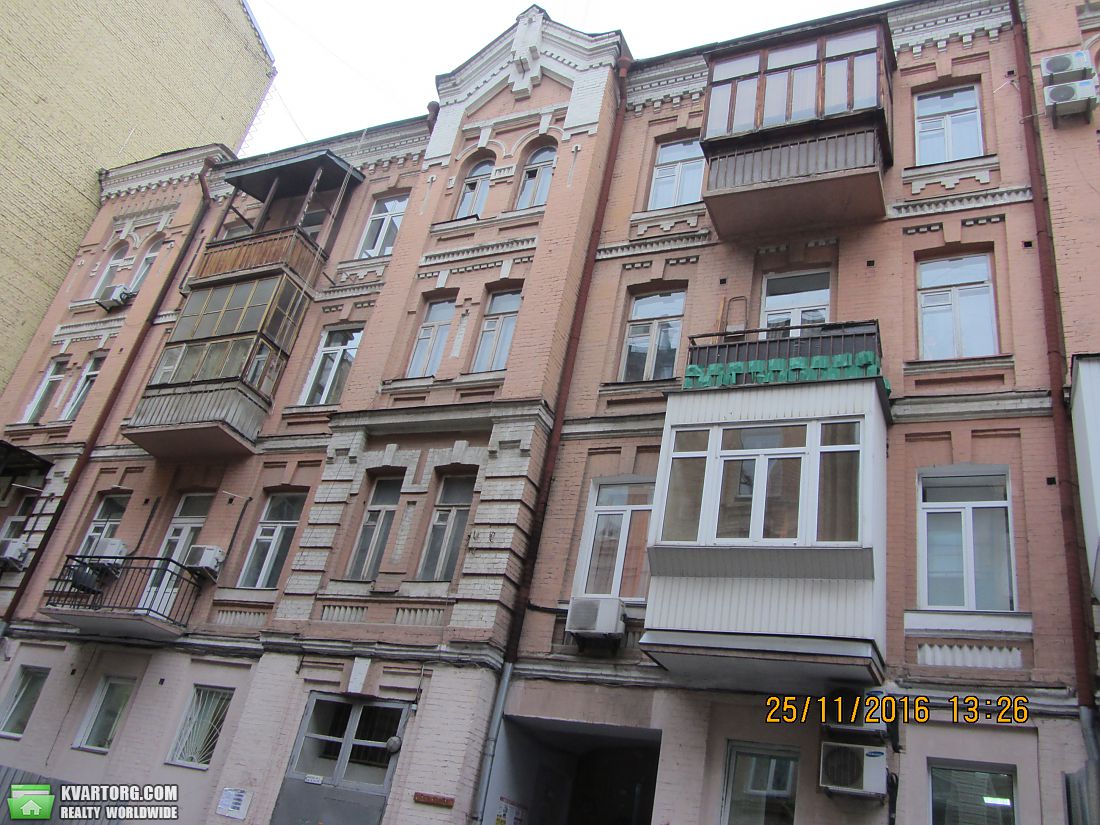 Sell 3-room apartment. Киев,  Бассейная — photo 1