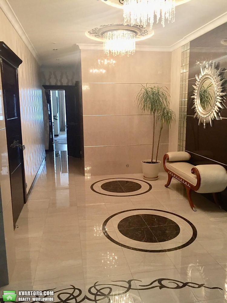 Rent out 5-room apartment. Киев, Драгомирова ул. — photo 6