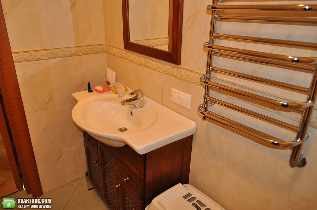 Rent out 2-room apartment. Киев, Героев Сталинграда пр — photo 8