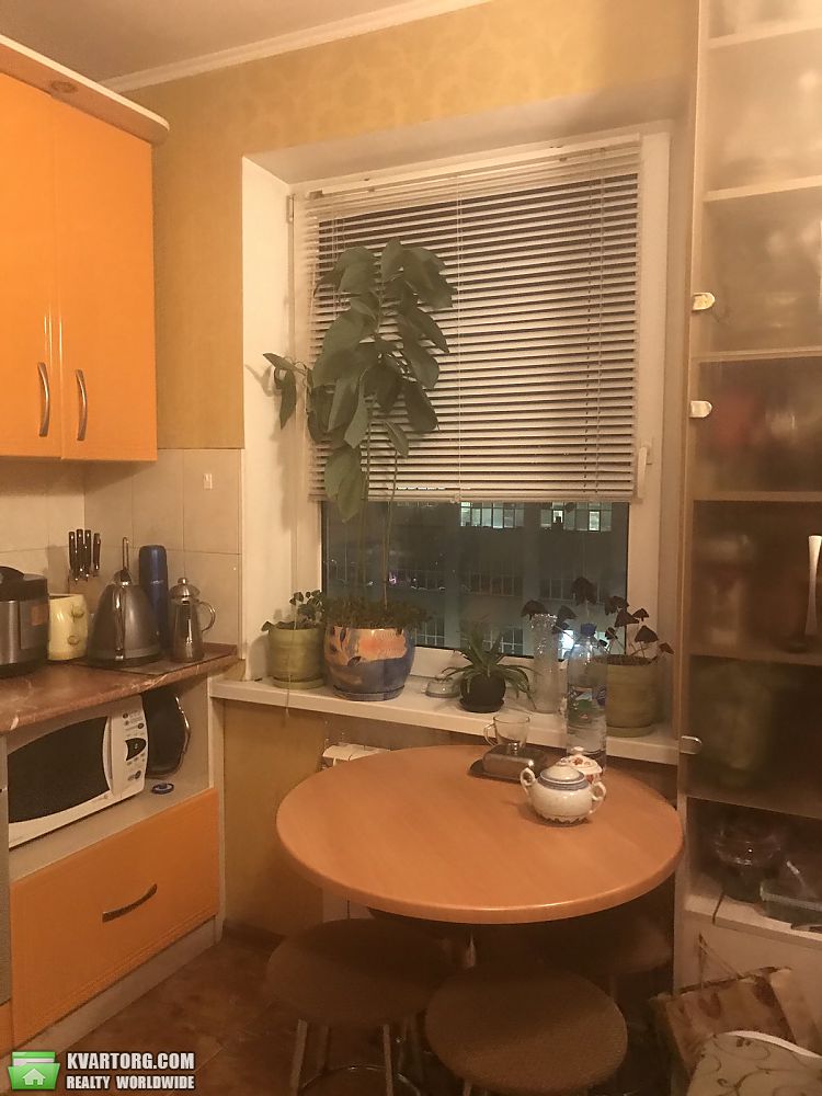 Sell 2-room apartment. Киев,  Автозаводская — photo 6