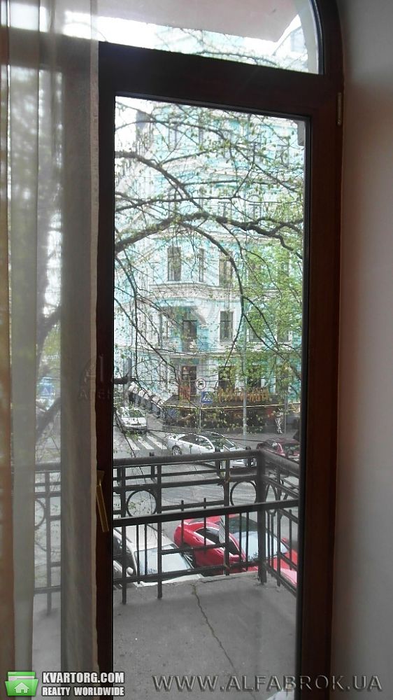 Sell 2-room apartment. Киев,  Владимирская — photo 9