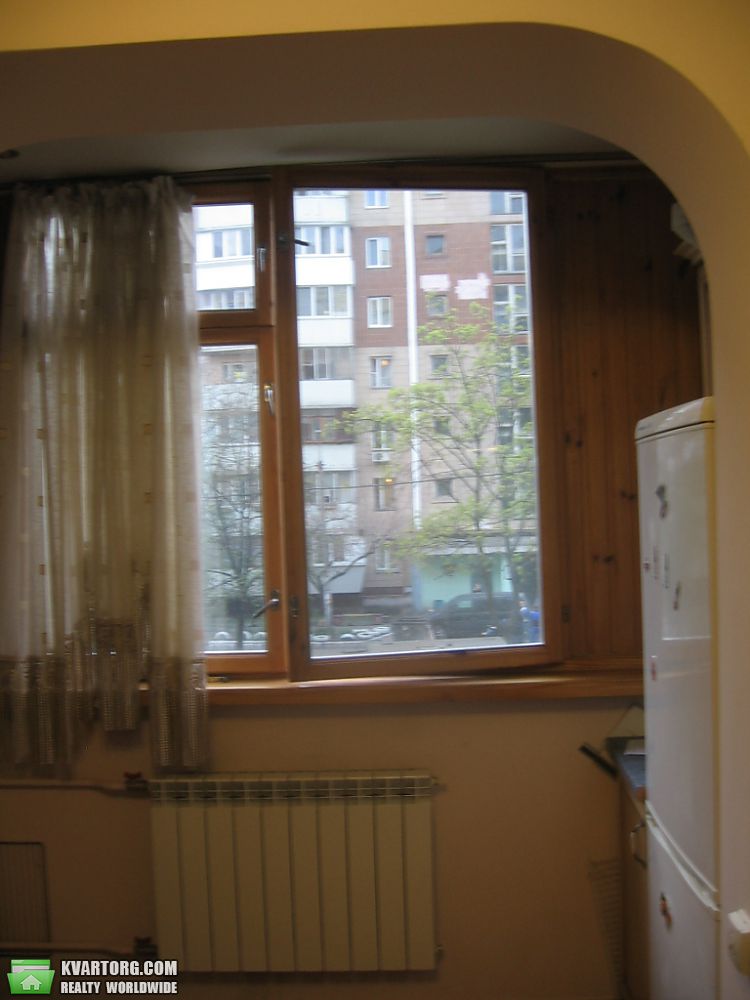 Rent out 1-room apartment. Киев, Проспект. Маяковского — photo 4