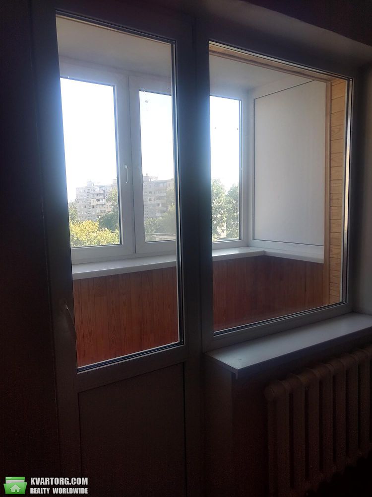 Sell 3-room apartment. Киев,  Ватутина пр — photo 3