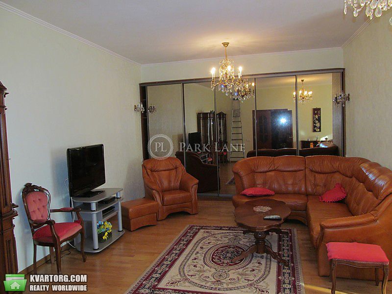 Rent out 2-room apartment. Киев,  Воровского — photo 1