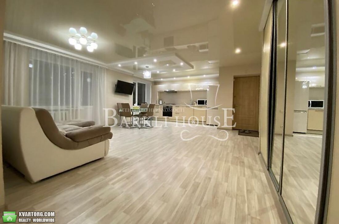 Rent out 3-room apartment. Киев,  Голосеевский пр — photo 1