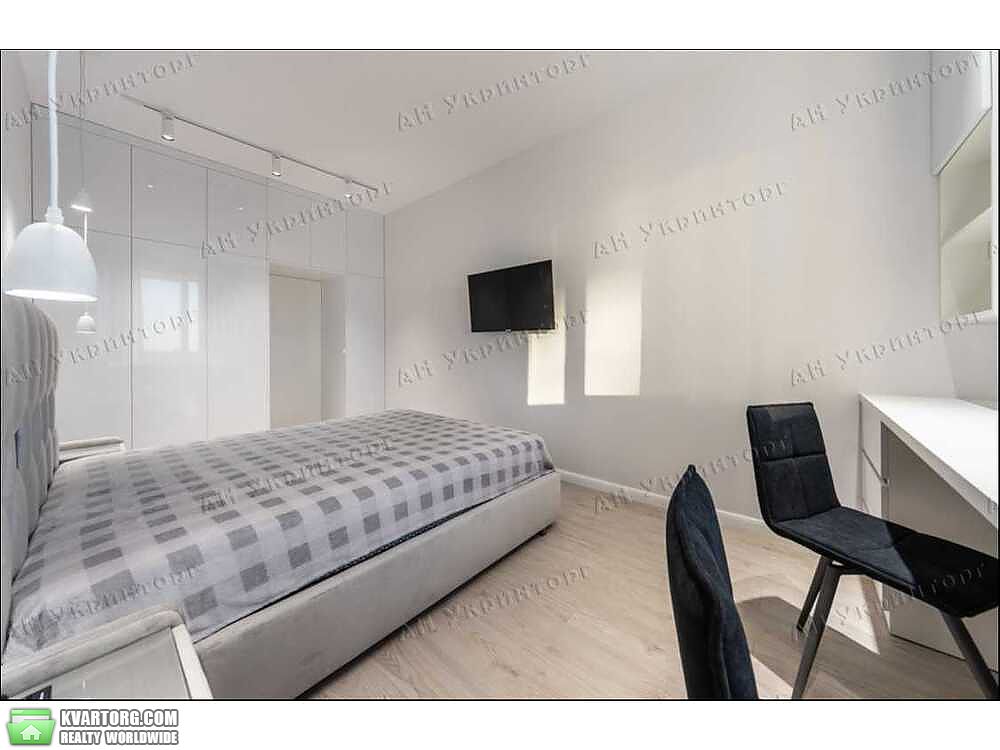 Rent out 2-room apartment. Киев,  Никольско-Слободская — photo 2