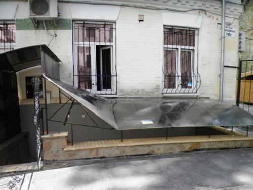 Rent out office. Киев, Ярославская 10 — photo 1