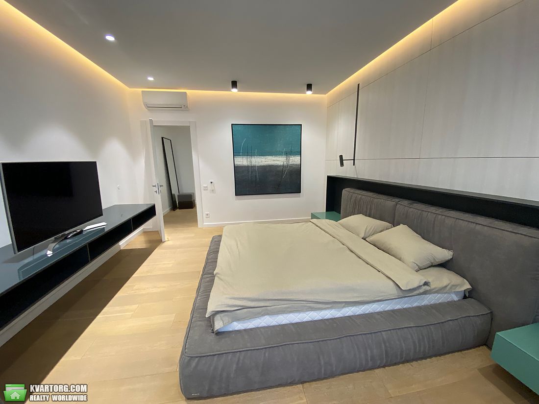 Rent out 3-room apartment. Киев, Кловский спуск — photo 5