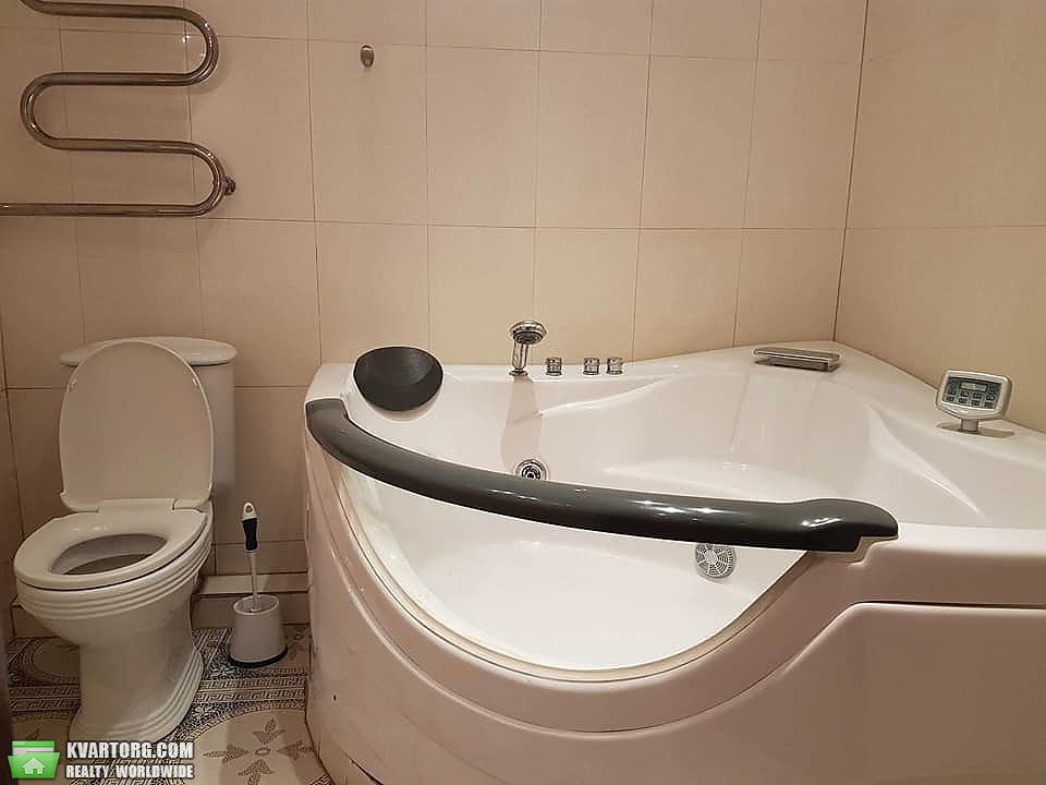 Rent out 1-room apartment. Киев,  Героев Сталинграда пр — photo 6