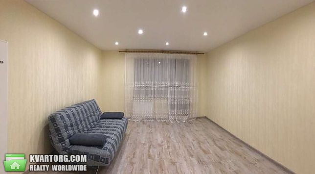 Rent out 3-room apartment. Киев,  Гмыри — photo 1