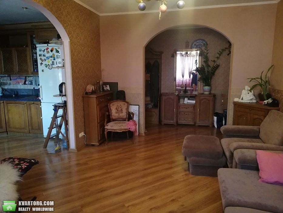 Sell 3-room apartment. Киев,  Героев Днепра — photo 1