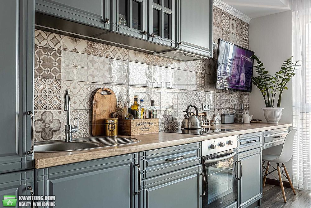 Rent out 3-room apartment. Киев,  Липковского — photo 1