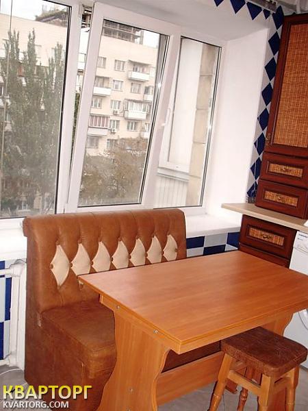 Rent out 2-room apartment. Киев, красноармейская — photo 6