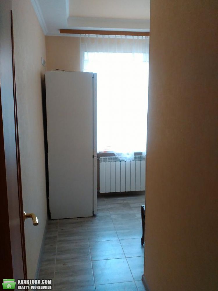Rent out 2-room apartment. Киев,  Копыленко — photo 9
