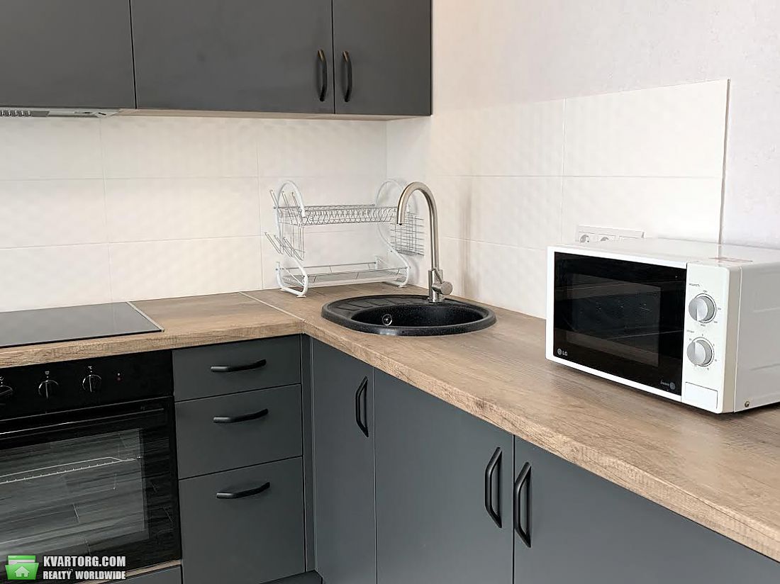 Rent out 1-room apartment. Киев,  Вишняковская — photo 2