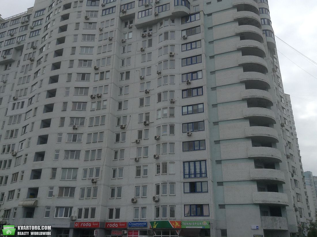 Sell 2-room apartment. Киев,  Бажана — photo 1