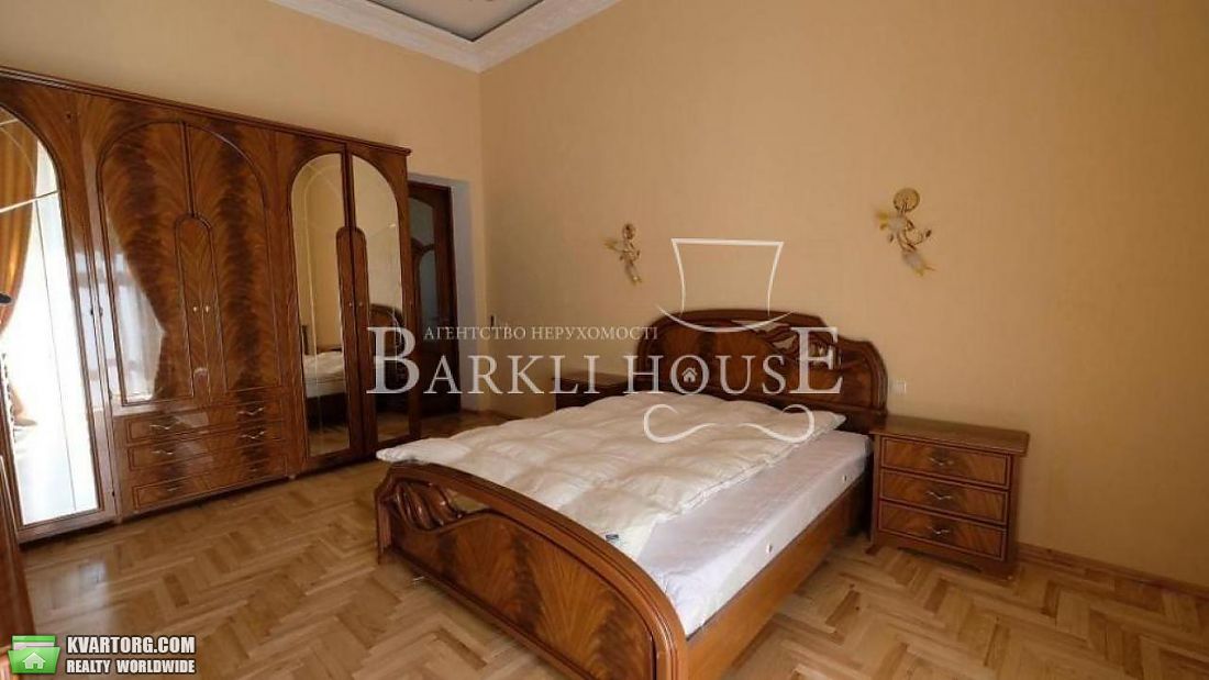 Rent out 3-room apartment. Киев,  Малая Житомирская — photo 4
