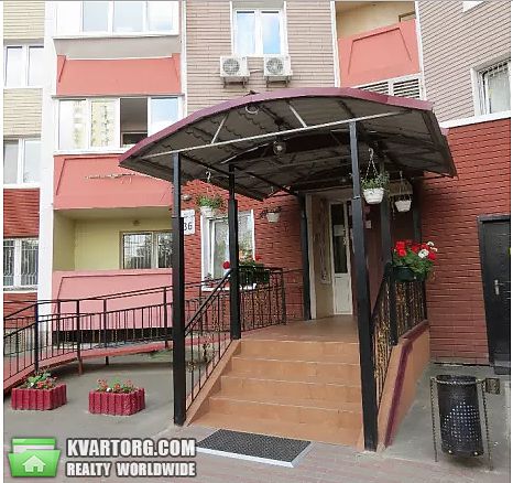 Rent out 2-room apartment. Киев,  Урловская — photo 7