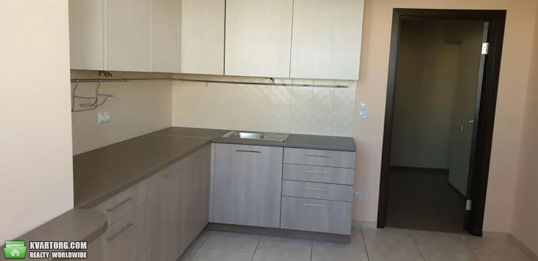 Rent out 3-room apartment. Киев, Лисковская — photo 2
