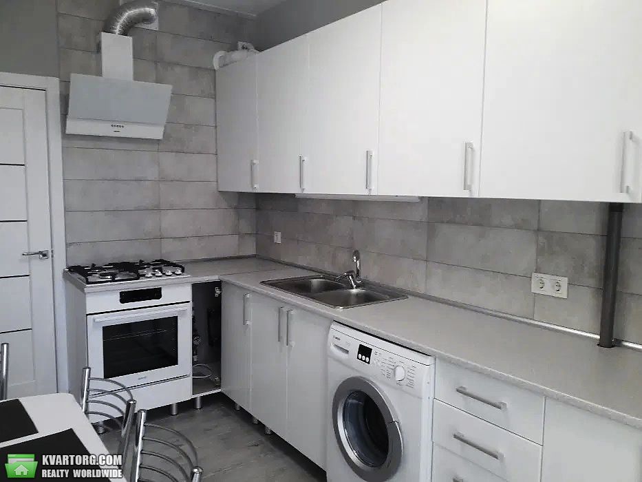 Rent out 1-room apartment. Львов, Шевченка — photo 1
