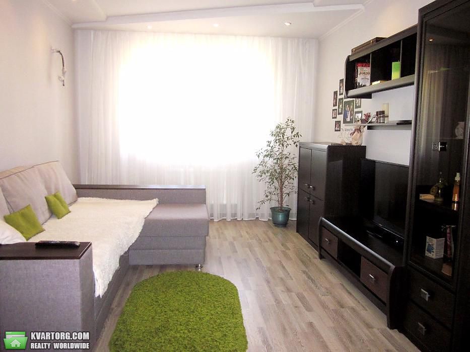 Sell 2-room apartment. Киев, Горького — photo 1
