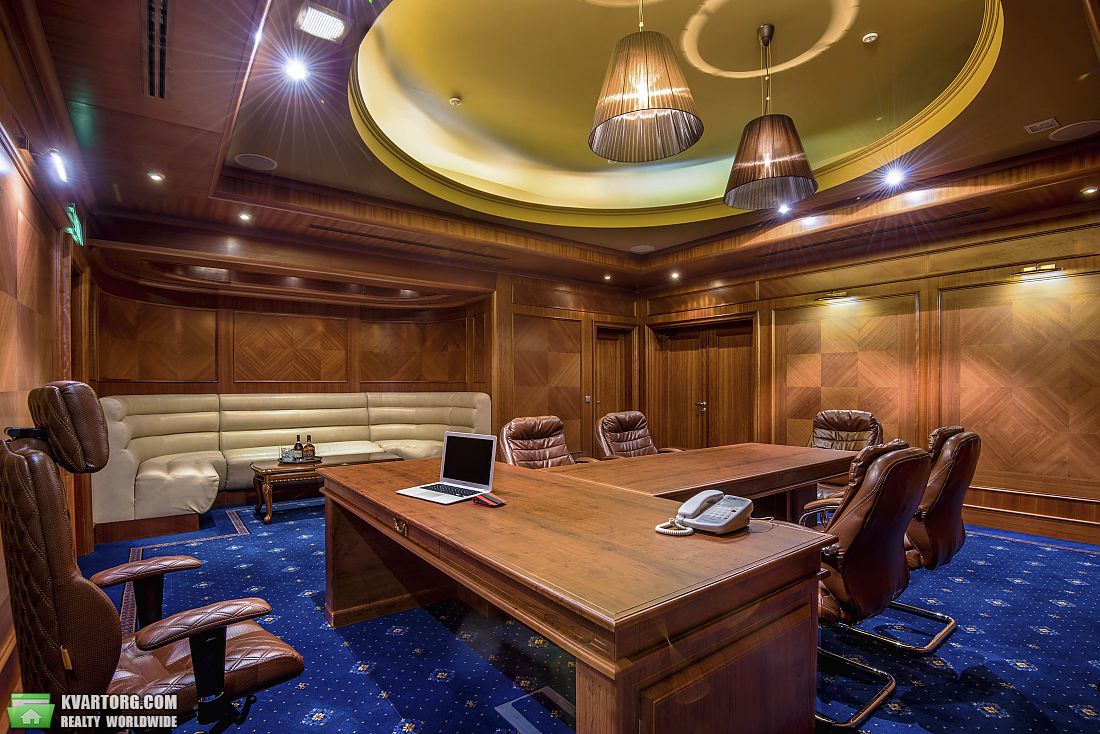 Rent out office. Киев, Крещатик — photo 1