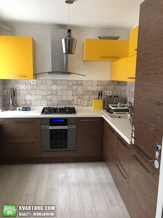 Rent out 3-room apartment. Киев, Федорова Ивана — photo 1
