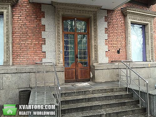 Rent out shop. Киев,  Жилянская — photo 1