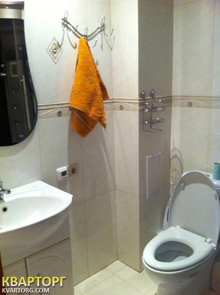 Rent out 3-room apartment. Киев,  Ломоносова — photo 9