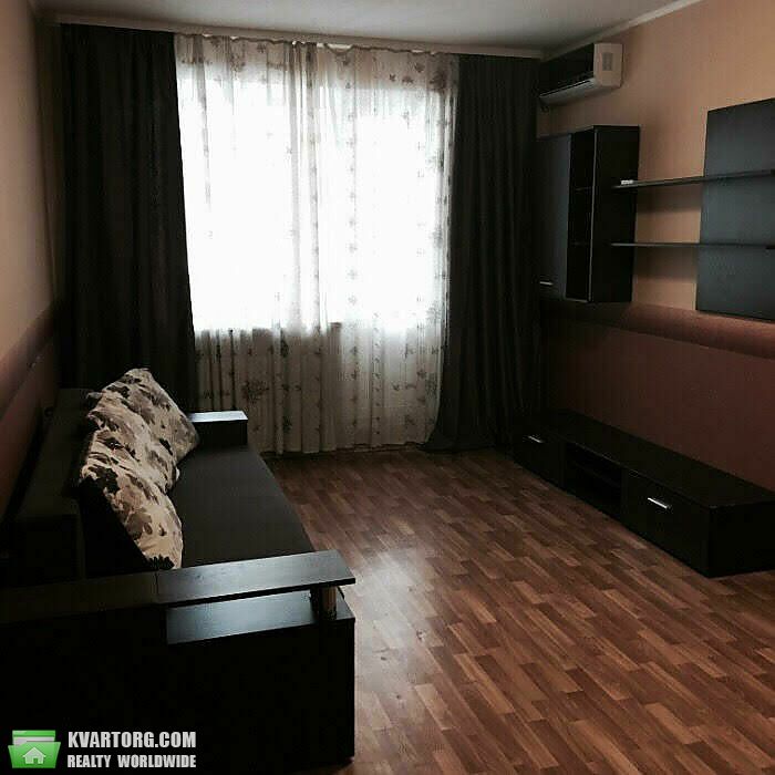 Rent out 2-room apartment. Харьков, Героев Труда — photo 1