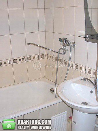 Rent out 3-room apartment. Киев,  Соломенская — photo 5