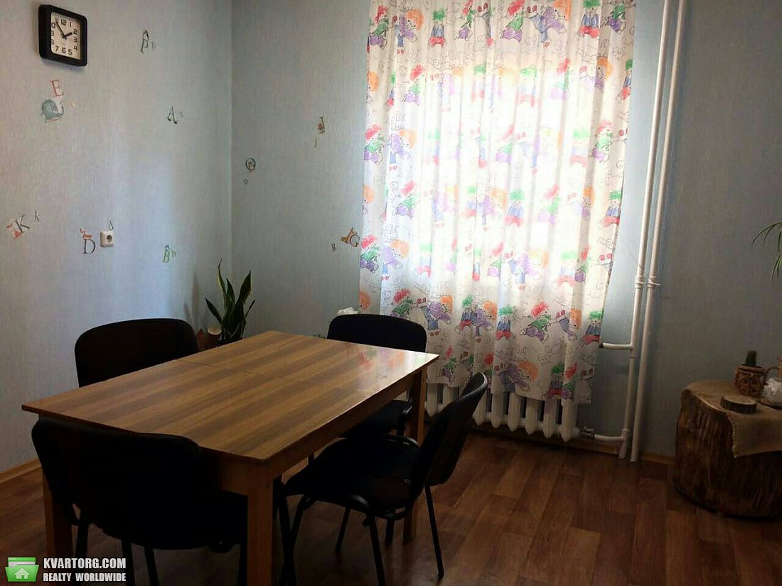 Rent out 3-room apartment. Киев,  Урловская — photo 10