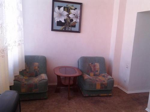 Rent out 2-room apartment. Одесса, Дерибасовская — photo 1