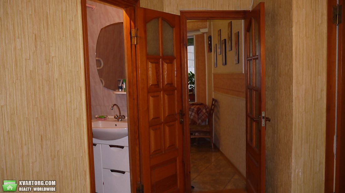 Sell 4-room apartment. Киев,  Приречная — photo 2