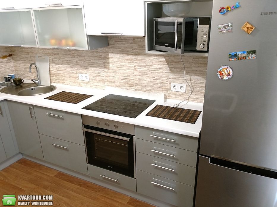Rent out 1-room apartment. Киев, русовой — photo 1