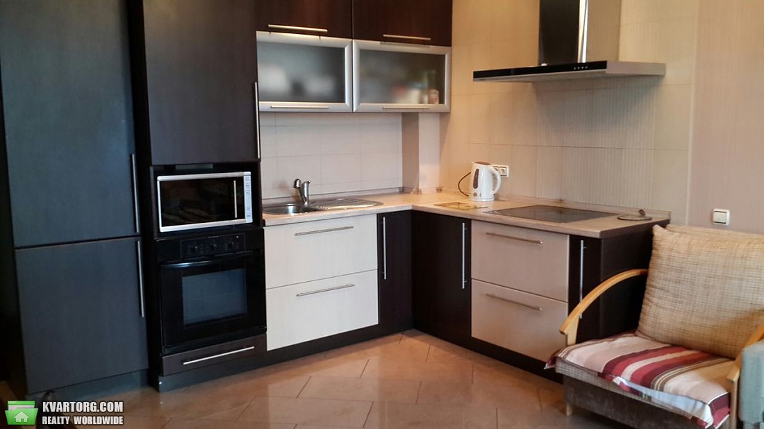 Rent out 2-room apartment. Киев,  Львовская — photo 3