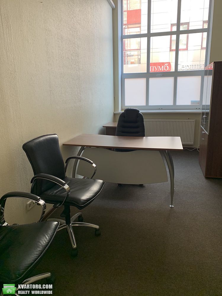 Rent out office. Киев, Кловский спуск — photo 2