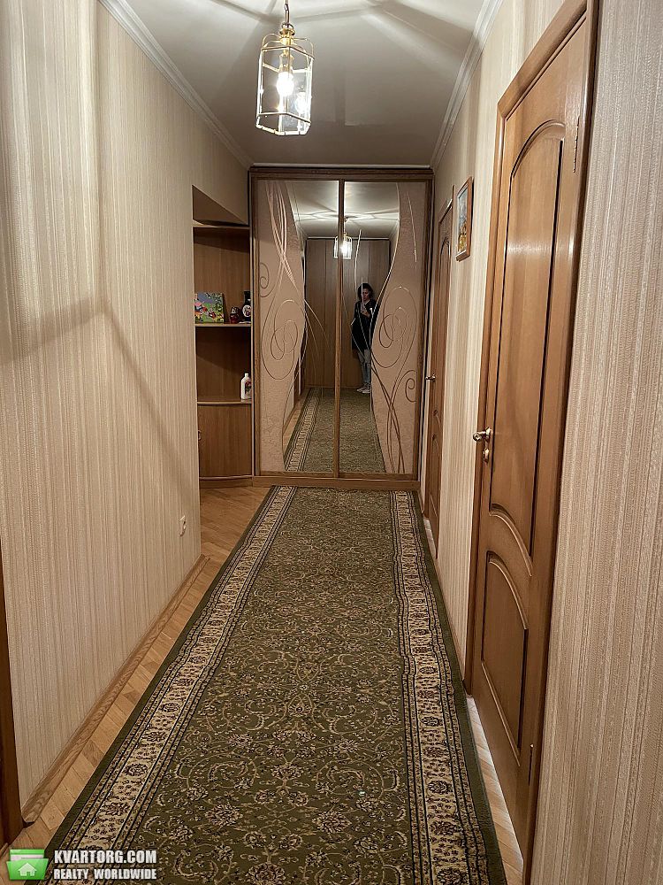 Sell 4-room apartment. Киев,  Приречная — photo 9