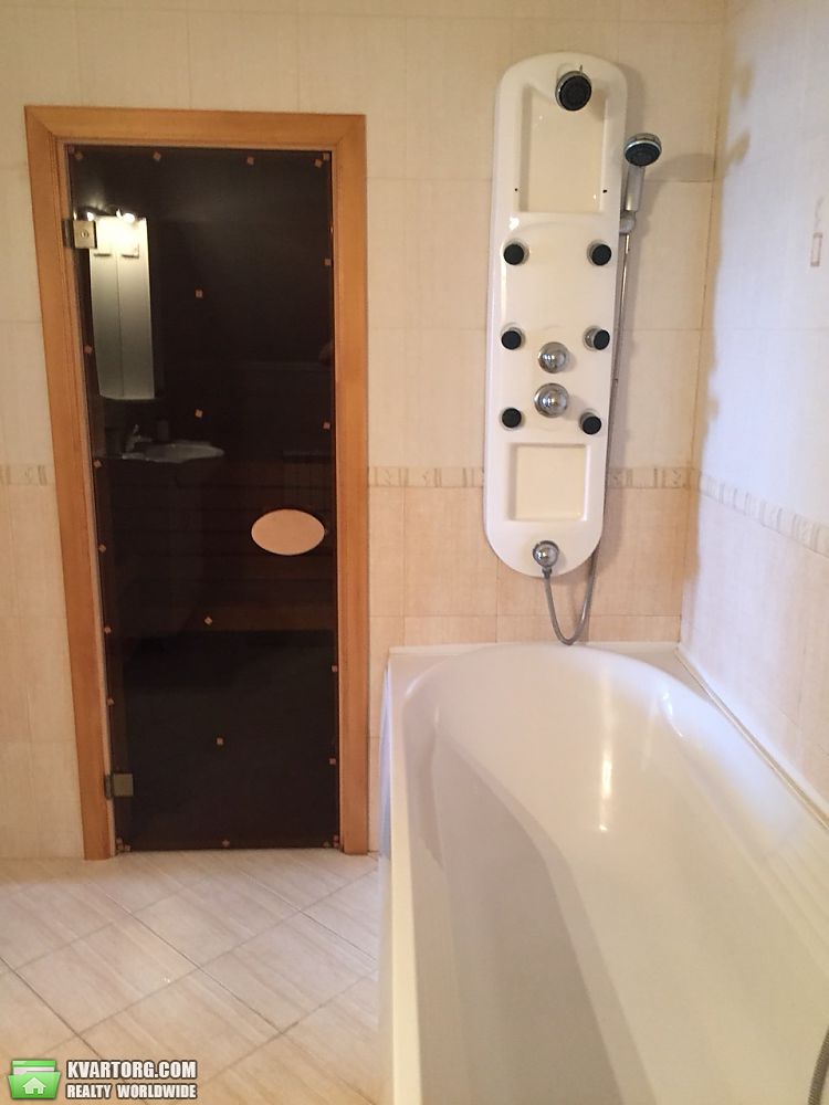 Rent out house. Киев,  Октябрьская — photo 9