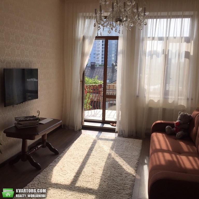 Rent out 2-room apartment. Киев, Деревлянская — photo 1