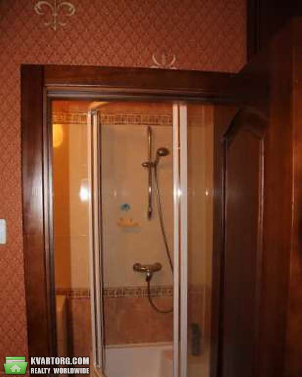 Rent out 2-room apartment. Киев,  Бажана — photo 7